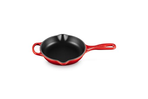 Le Creuset Enameled Cast Iron Signature Iron Handle Skillet, 6.33